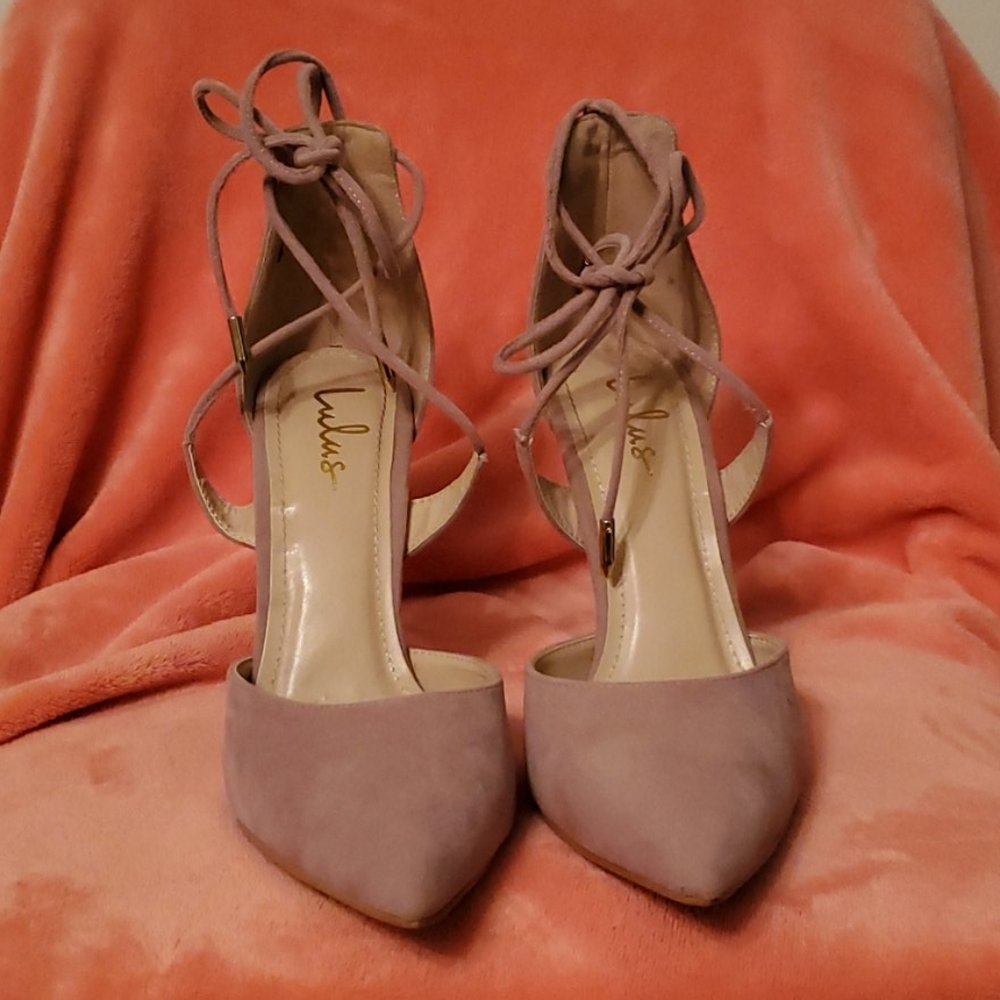 Women's shoes